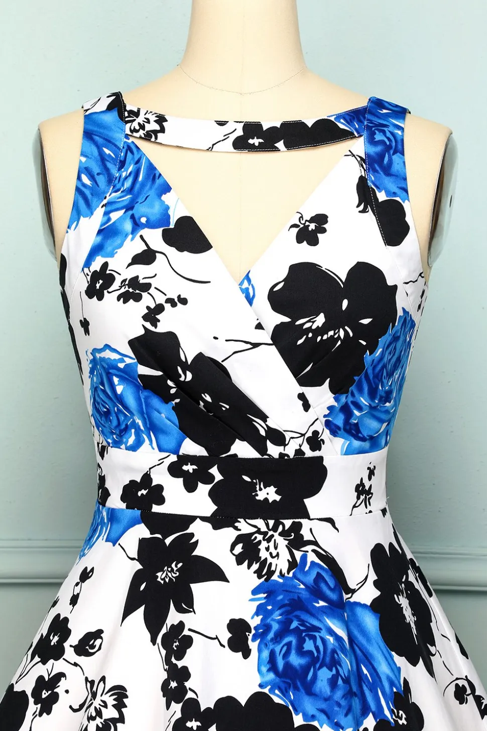 1950 Vestido Floral com decote em V