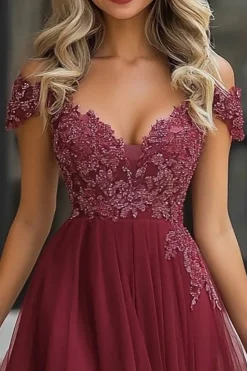 A Line Borgonha Off The Shoulder Appliqued Tulle Mãe do Vestido da Noiva