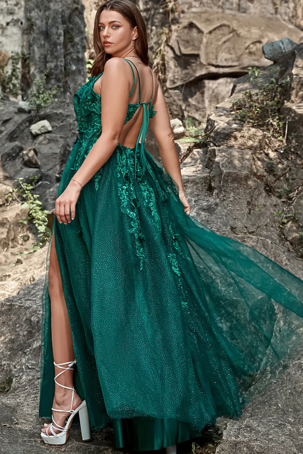 A Line Cintas de Espaguete Verde Escuro Vestido Cerimónia Com Apliques