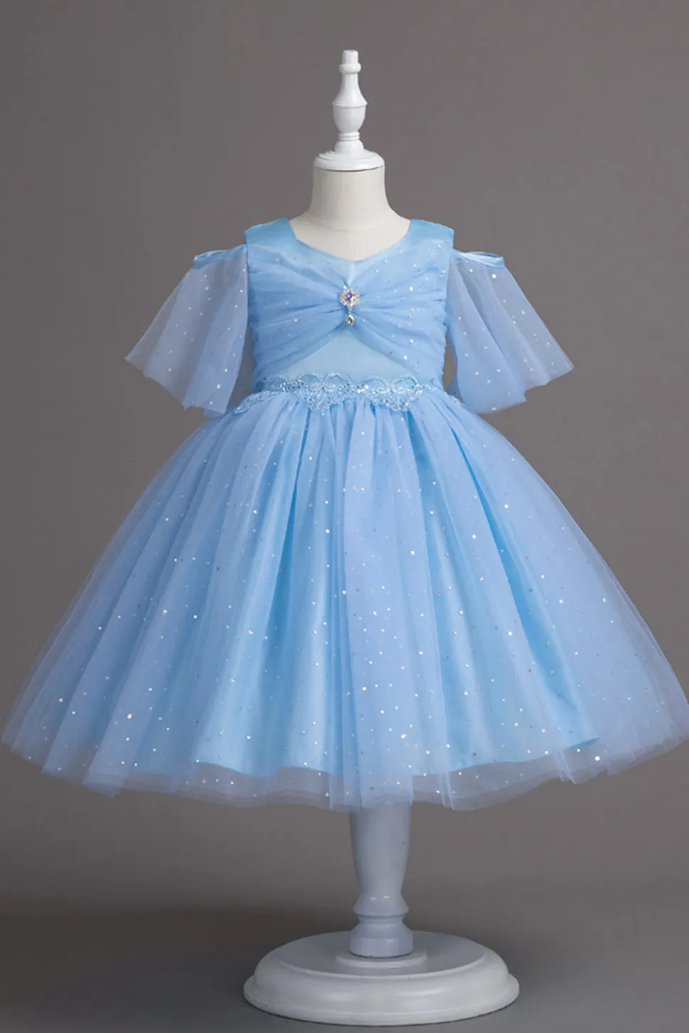 A Line Fora do Ombro Borgonha Vestido de Menina Tule
