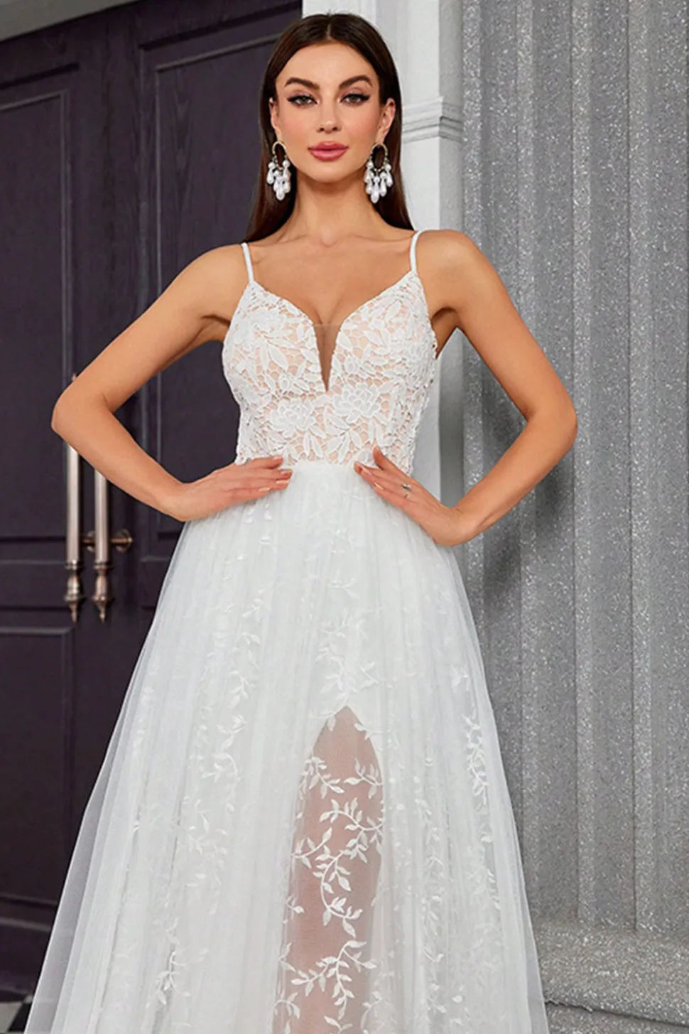 A Line Ivory Espaghetti StrapsAppliqued Long Wedding Dress