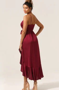 A Line Spaghetti Straps Vestido de Madrinha com Folhos