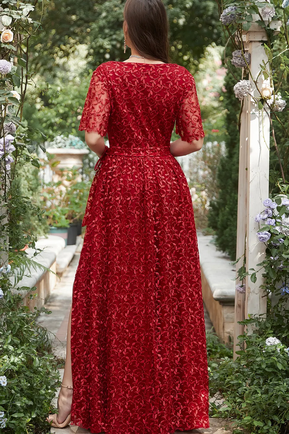 A Line V Pescoço Vermelho Vestido Dama de Honor com Bordado