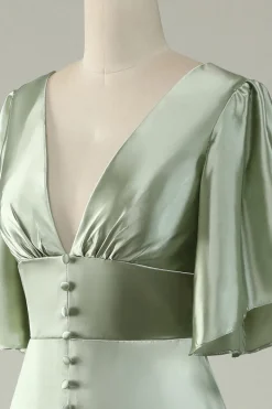 A Line V Pescoço Vestido de Dama de Honor Verde Meias Mangas