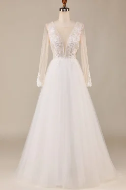A Linha Deep V-Neck Ivory Tulle Sweep Train Vestido de Noiva com Renda