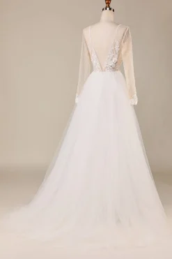 A Linha Deep V-Neck Ivory Tulle Sweep Train Vestido de Noiva com Renda