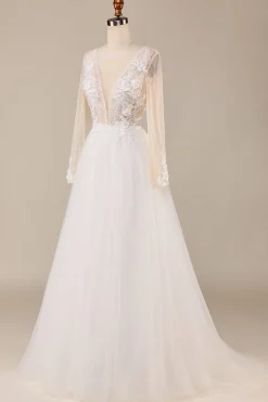 A Linha Deep V-Neck Ivory Tulle Sweep Train Vestido de Noiva com Renda