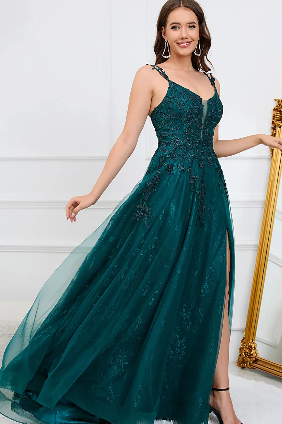 A Linha Esparguete Correias Verde Escuro Vestido de Baile com Apliques