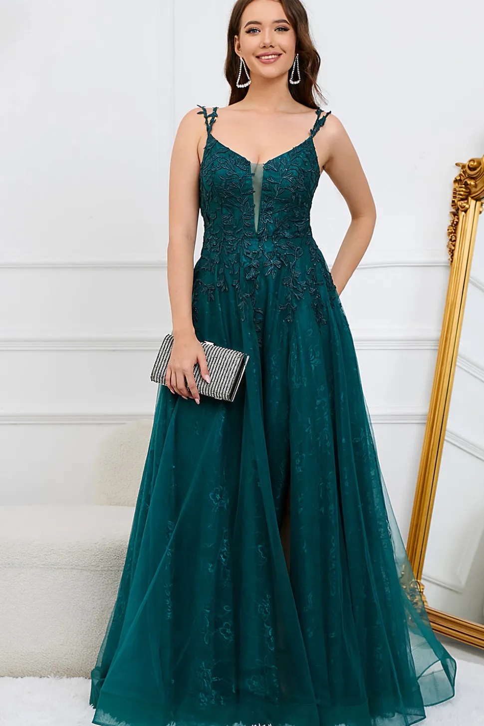 A Linha Esparguete Correias Verde Escuro Vestido de Baile com Apliques