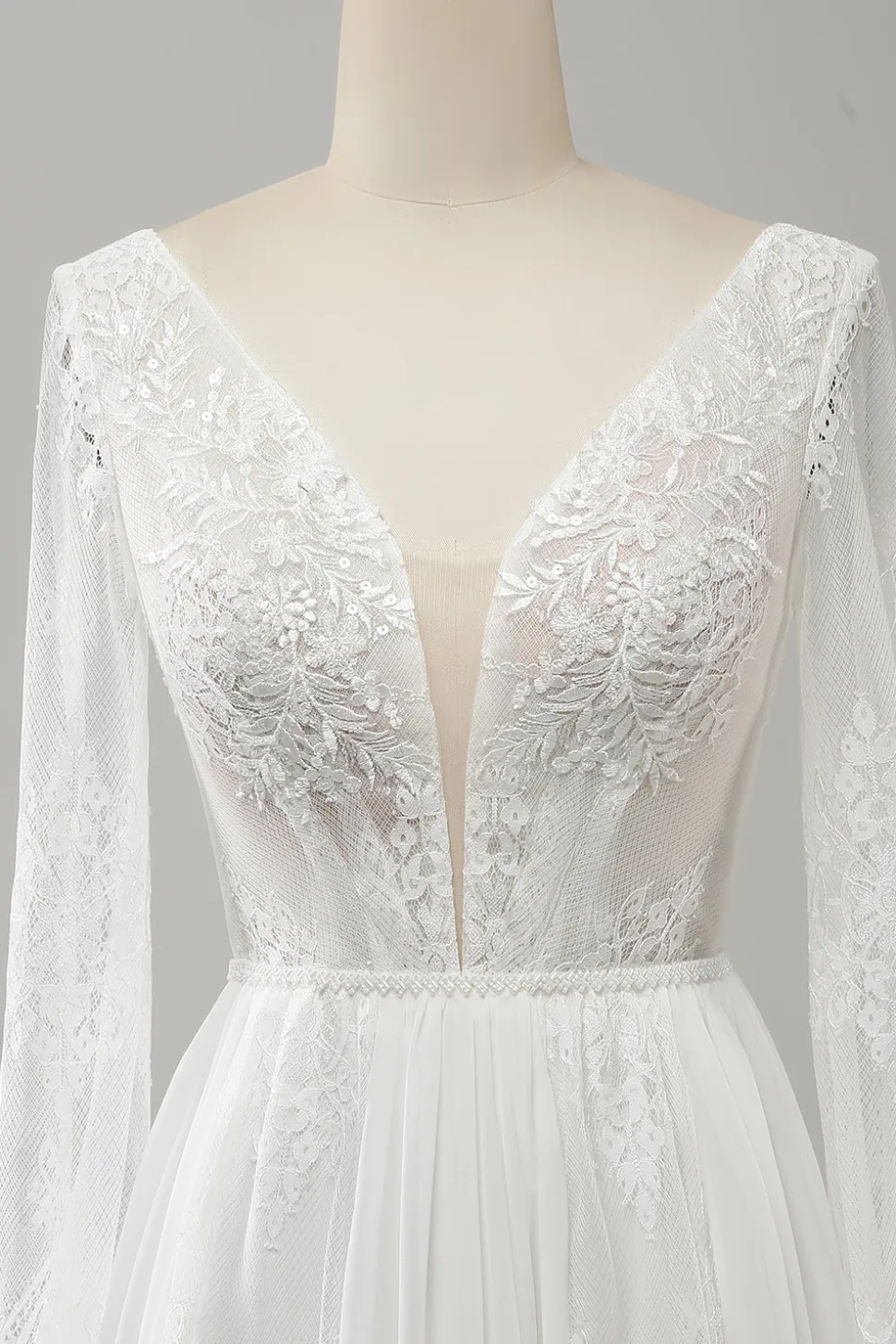 A Linha V Pescoço Manga Longa Praia Boho Vestido de Noiva com Renda Appliqued