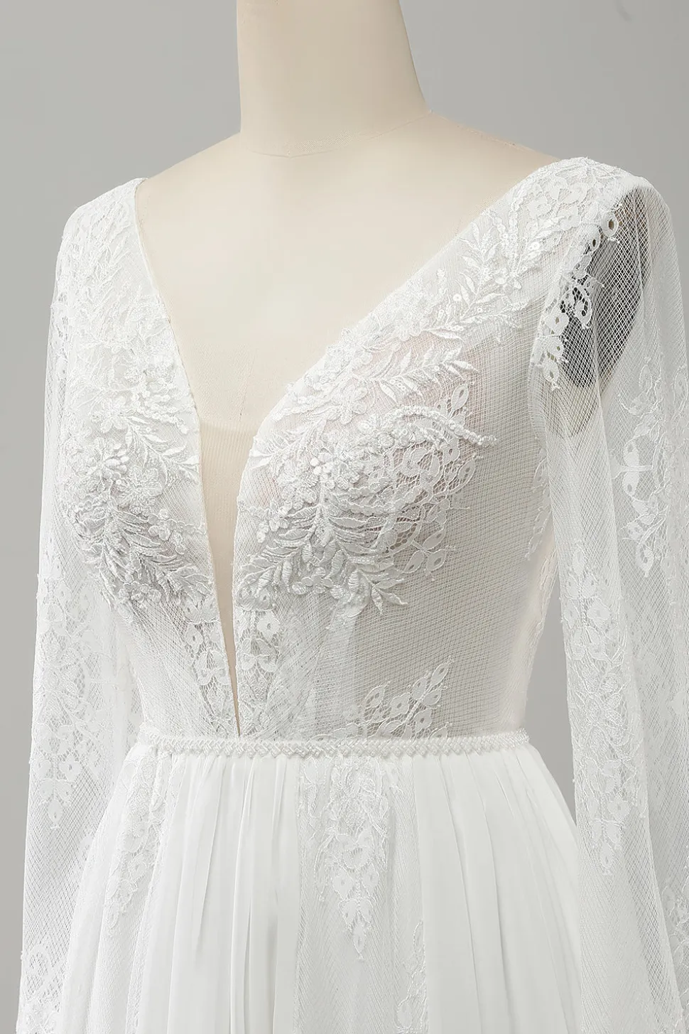 A Linha V Pescoço Manga Longa Praia Boho Vestido de Noiva com Renda Appliqued