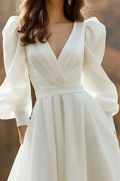 A Linha V Pescoço Marfim Vestido de Noiva Manga Longa