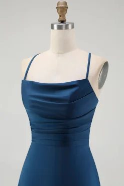 Alças de espaguete azul escuro Uma linha longo vestido de dama de honra