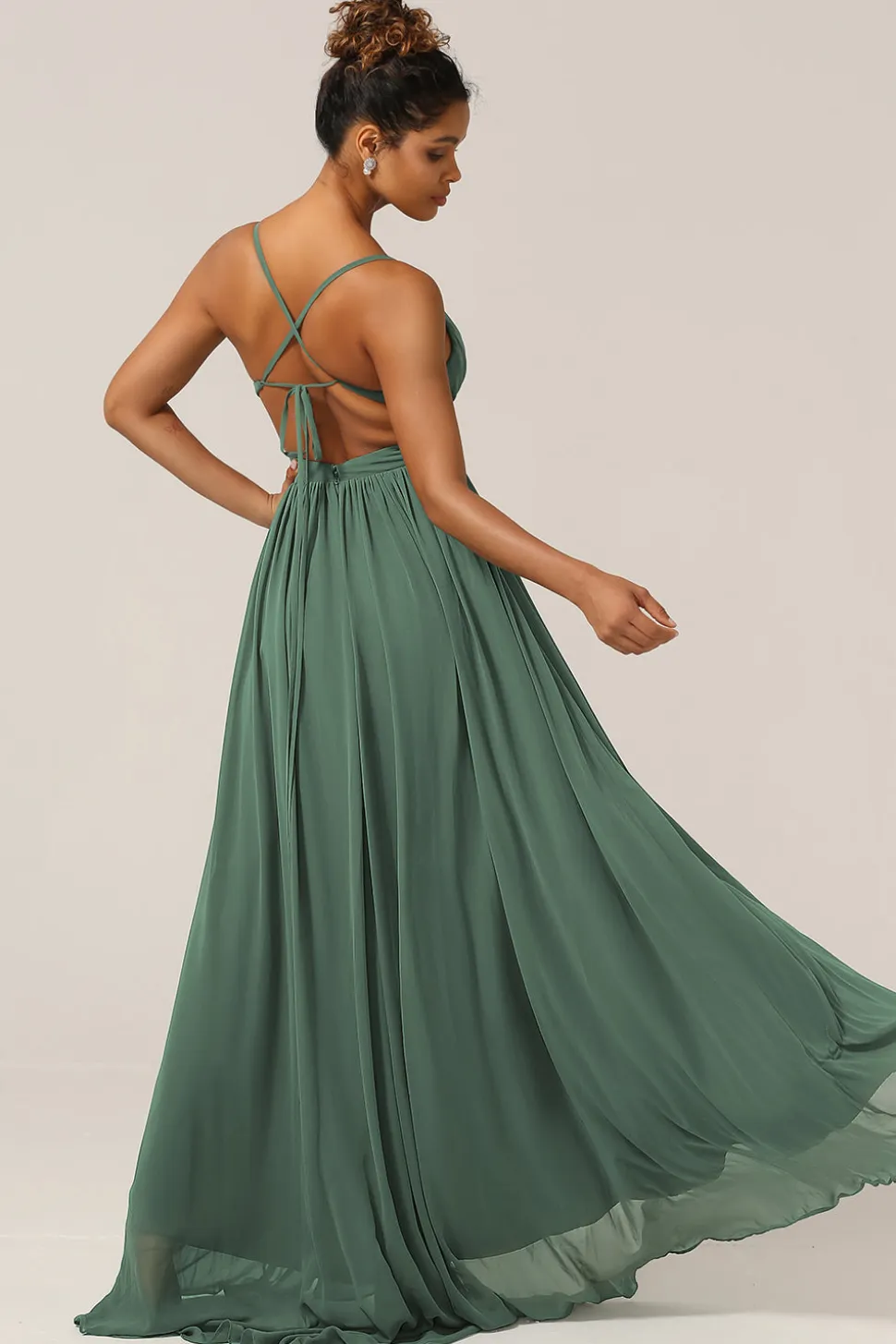 Alças de Espaguete de Eucalipto Um Vestido de Madrinha Linha com Fenda