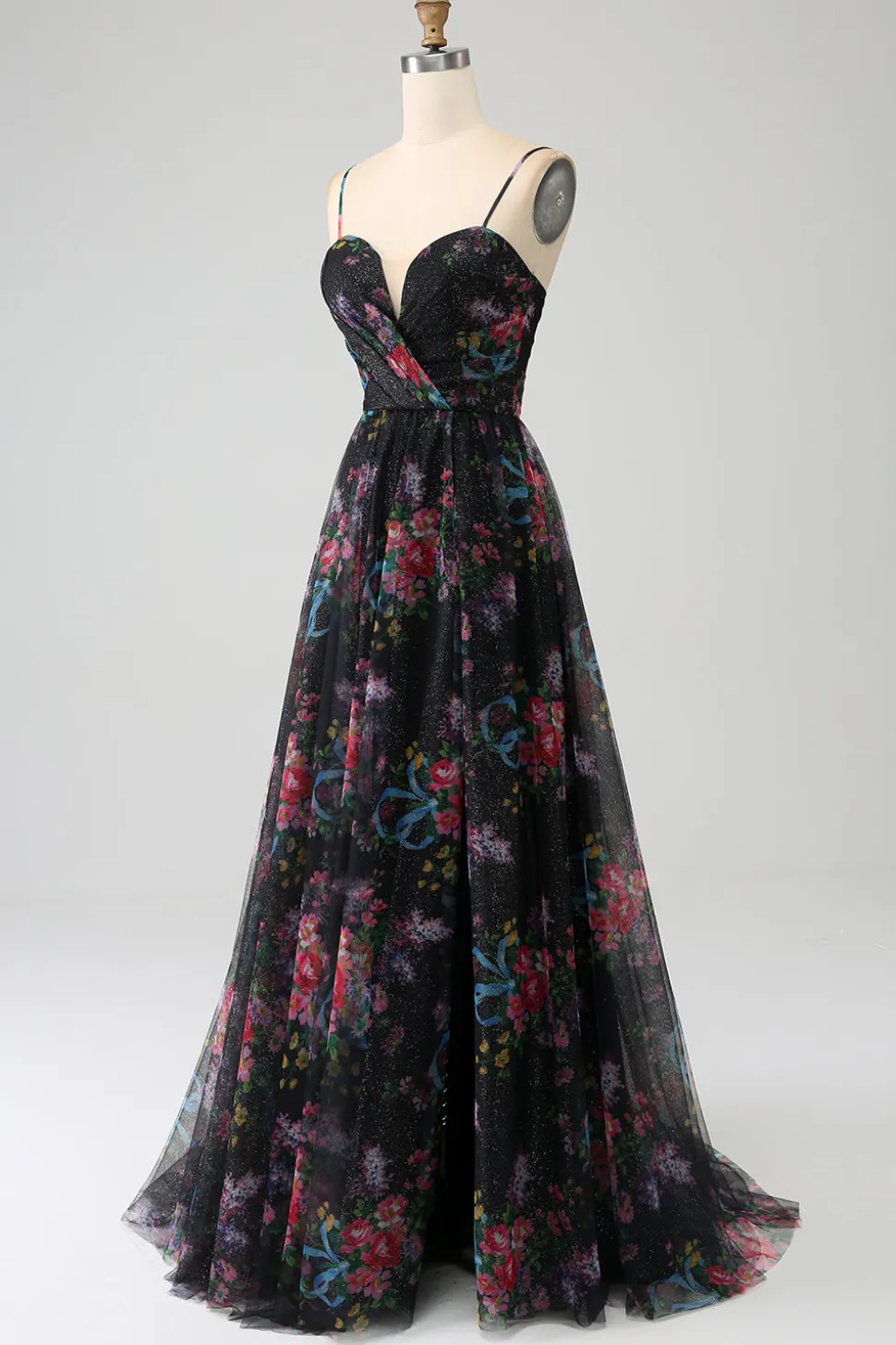 Alças de espaguete estampadas pretas Um vestido de baile de formatura de linha com fenda