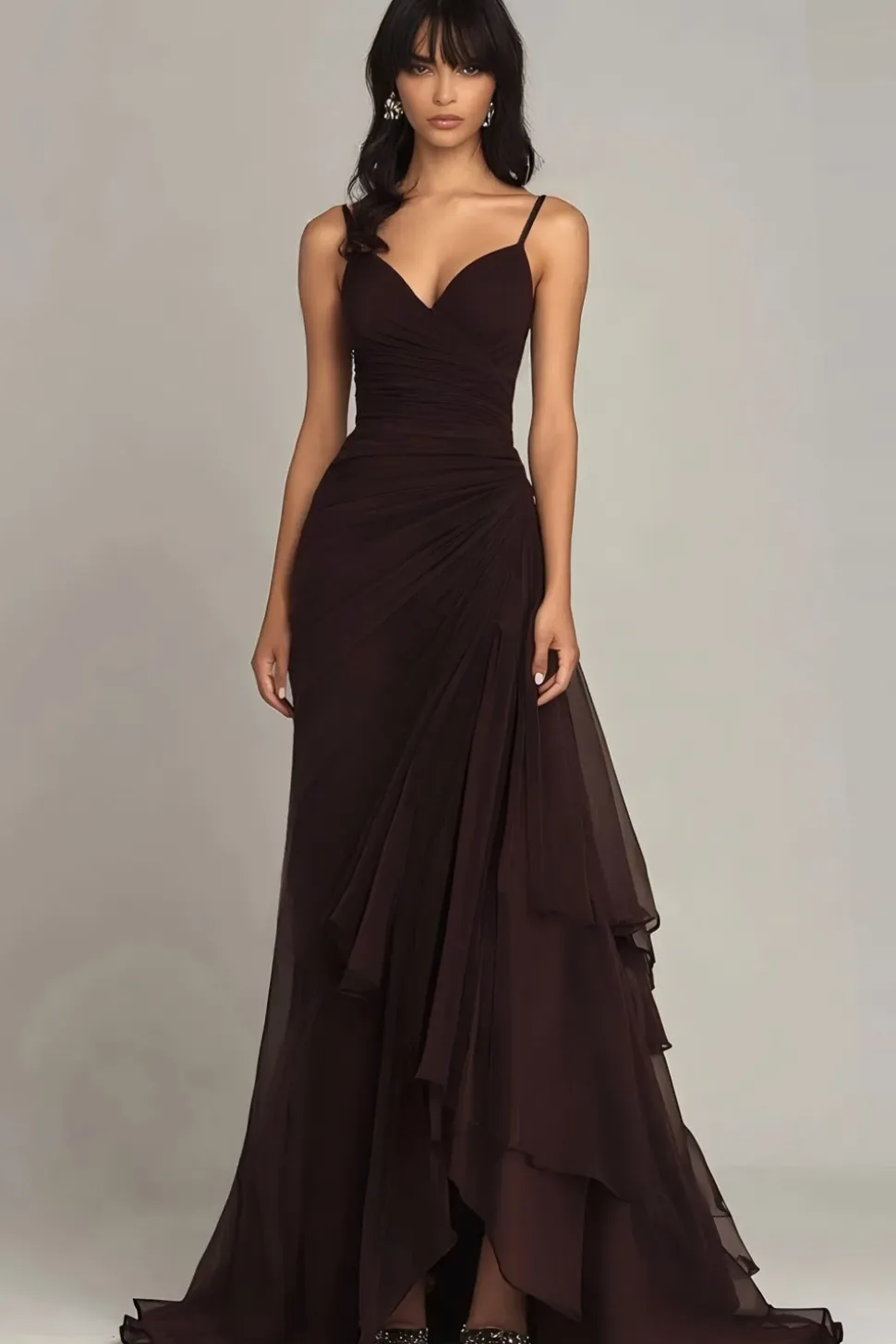 Alças de espaguete marrom escuro Uma linha de vestido formal babado