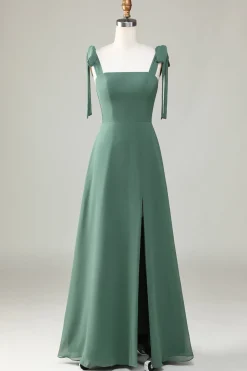 Alças de gravata de eucalipto Um vestido de dama de honra linha com fenda
