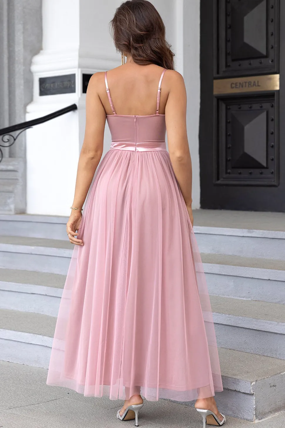 Alças Esparguete Preto Uma Linha Tule Aberto Costas Vestido Longo Baile