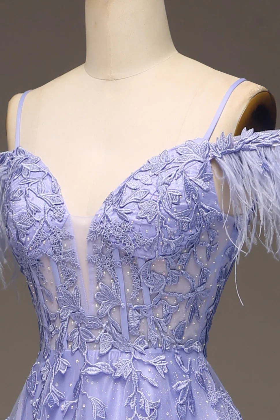 A-Line Cold Shoulder Lilac Corset Prom Dress com Apliques