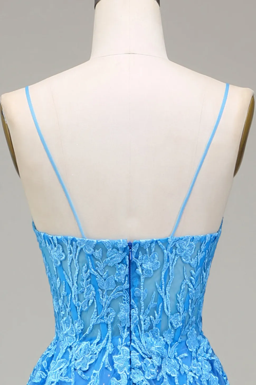 A-Line espaguete alças azul tule vestido de baile com apliques
