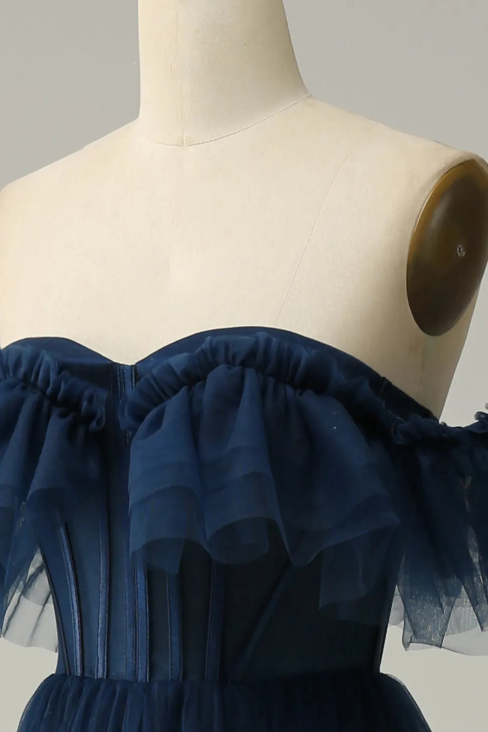 A-Line Fora do Ombro Tule Azul Marinha Vestido de Festa