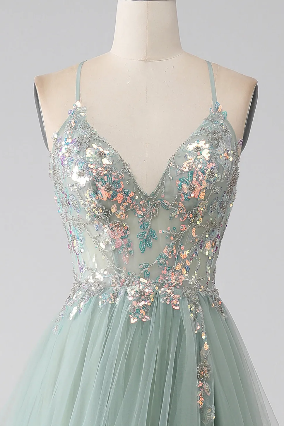A-Line frisado vestido de baile verde claro com fenda