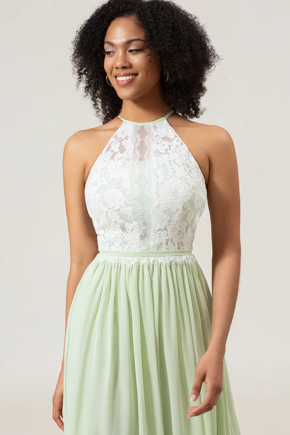 A-Line Halter Neck Dusty Sage Lace e Chiffon Long Vestido de Madrinha