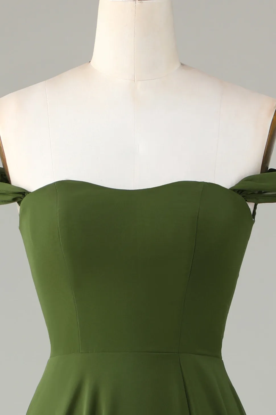 A-Line Off O Ombro Olive Vestido Madrinha com Fenda