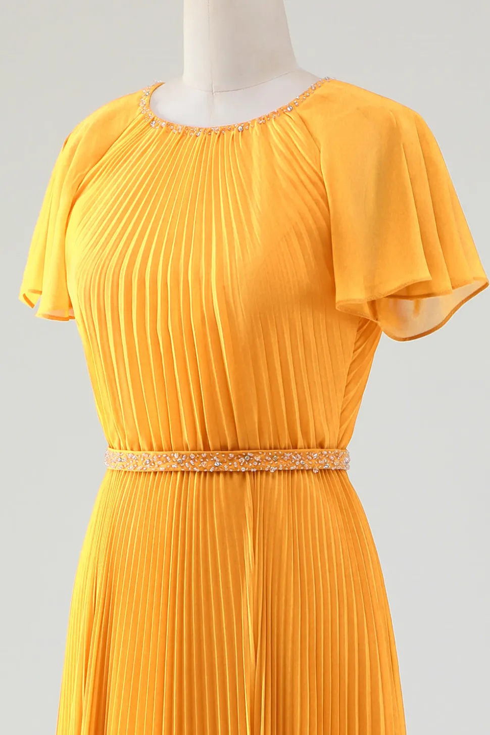 A-line pescoço redondo plissado amarelo mãe de vestido de noiva com mangas curtas