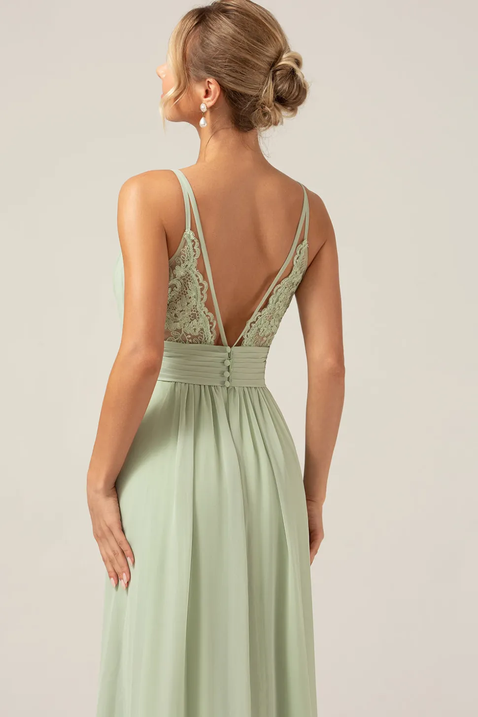 A-Line plissado Chiffon Long Dusty Sage Vestido de dama de honra