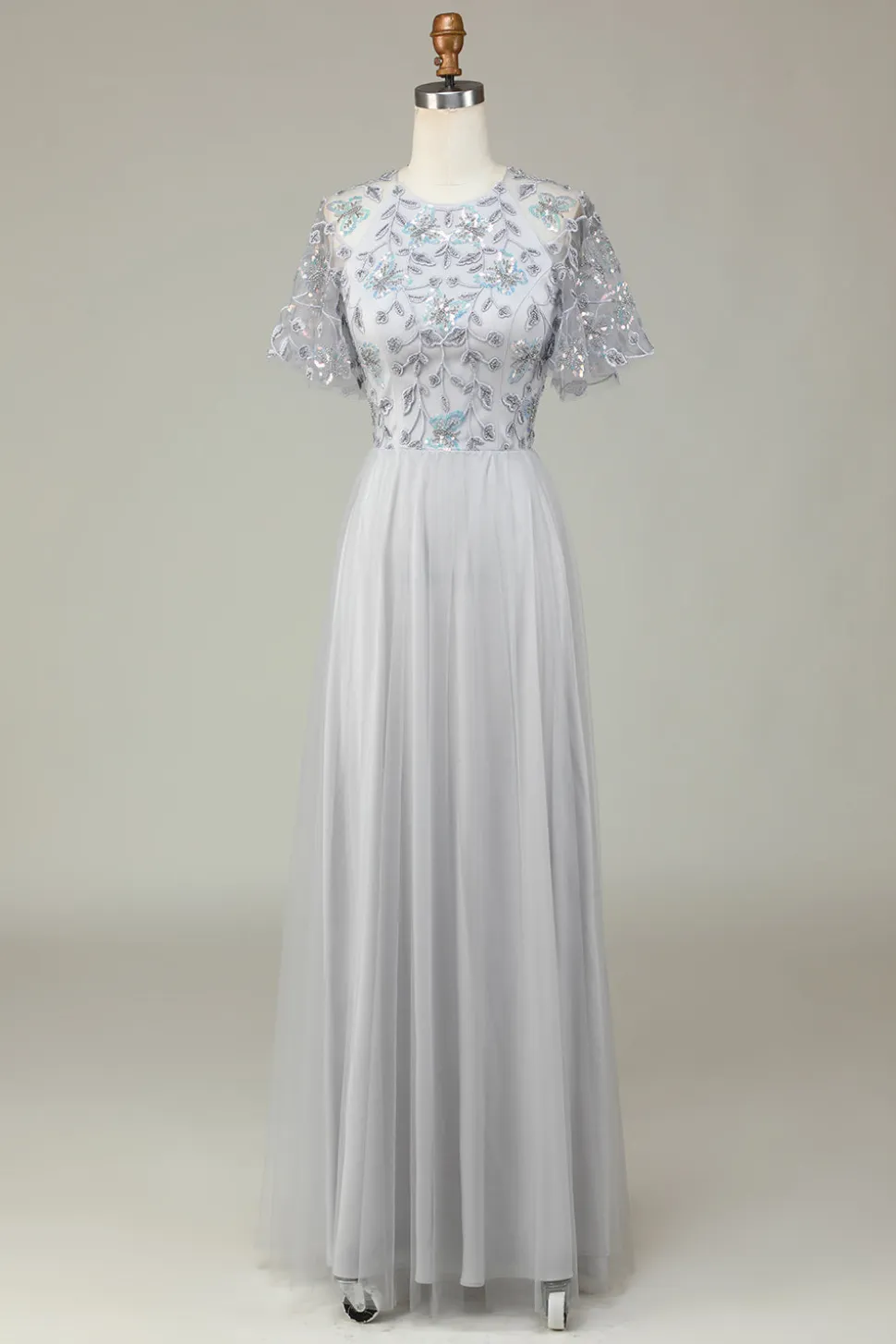 A-Line Tule frisado longo vestido de dama de honra cinza com apliques