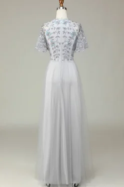 A-Line Tule frisado longo vestido de dama de honra cinza com apliques