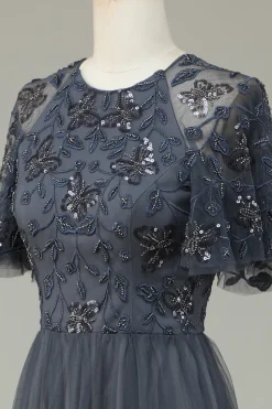 A-Line Tule frisado longo vestido de dama de honra cinza com apliques