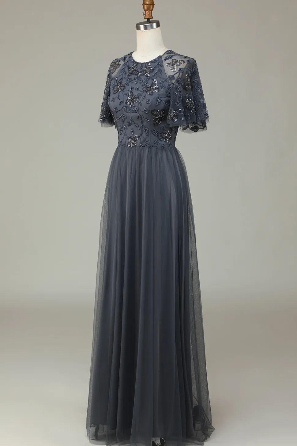 A-Line Tule frisado longo vestido de dama de honra cinza com apliques