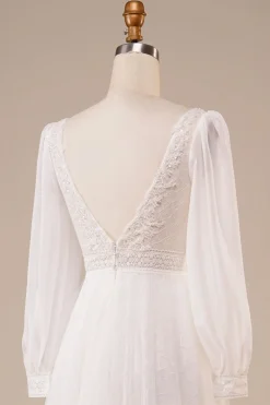 A-Line Tule frisado vestido de noiva marfim com mangas