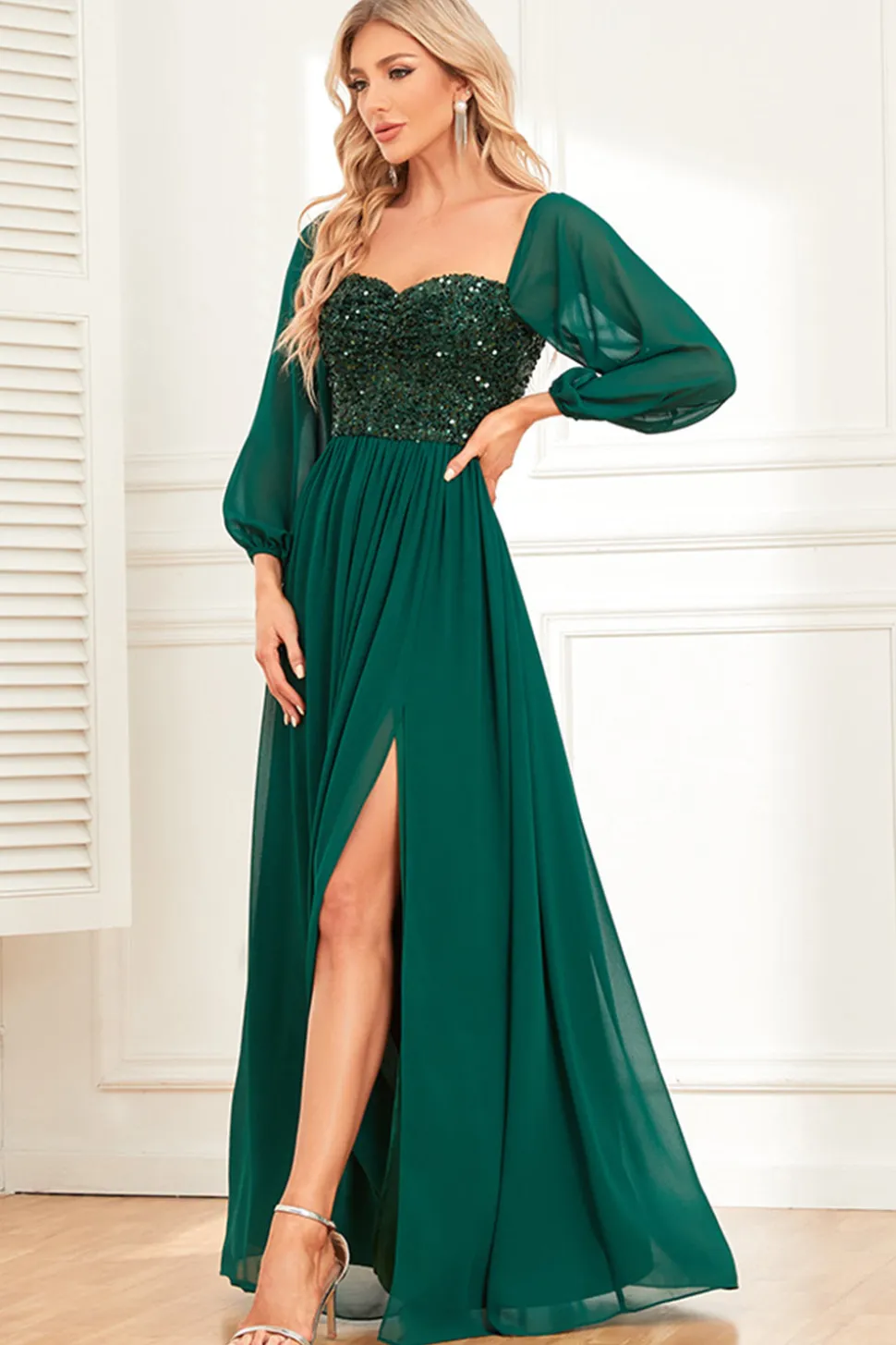A-Line Verde Escuro Sequins Prom Dress com mangas