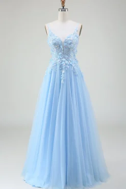 A-Line Vestido de baile azul claro com apliques