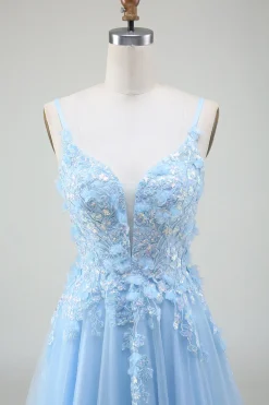 A-Line Vestido de baile azul claro com apliques