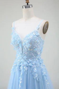 A-Line Vestido de baile azul claro com apliques