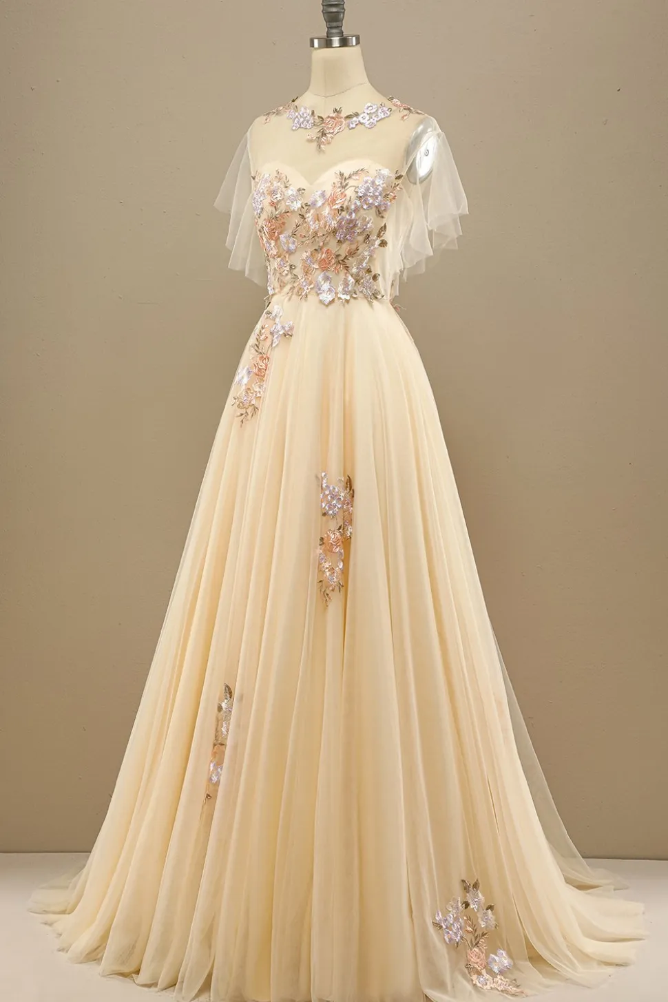 Amarelas Longas Baile Vestido Com Apliques