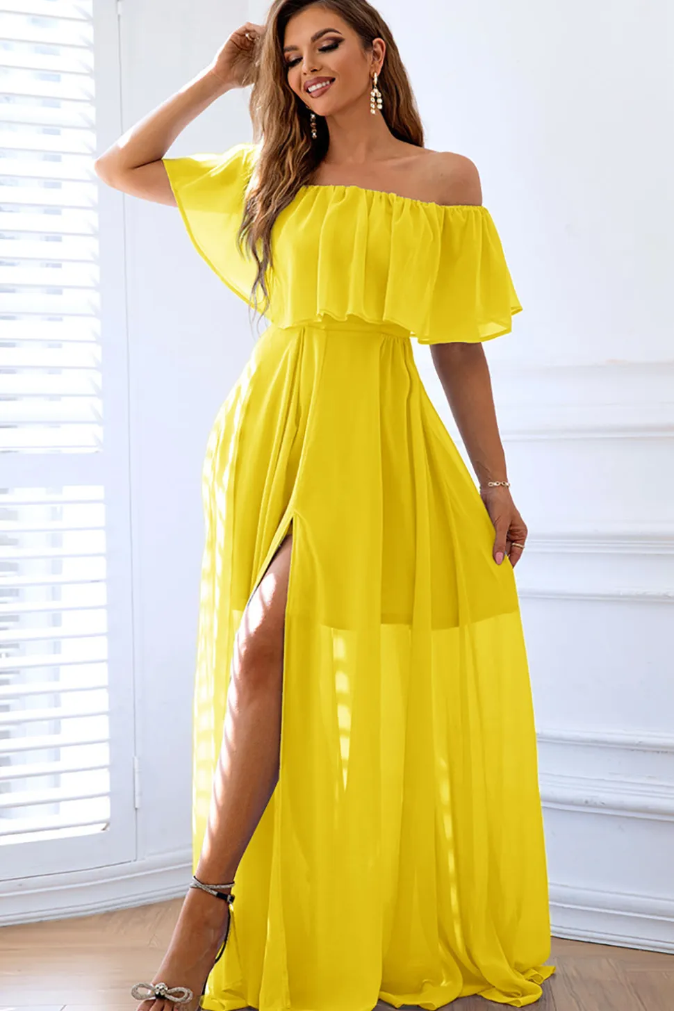 Amarelo A-Line fora do ombro babado vestido formal longo com fenda