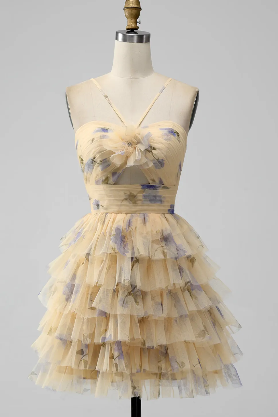 Amarelo bonito A Line Halter Tiered Short Tulle Homecoming Dress