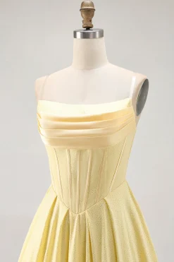 Amarelo Strapless A-Line Corset Homecoming Dress com Missangas