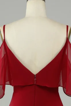 Assimétrico frio Shoudler Borgonha vestido longo dama de honra com babados