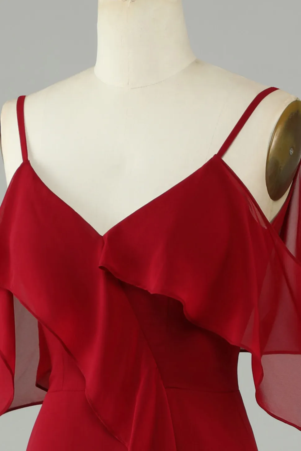 Assimétrico frio Shoudler Borgonha vestido longo dama de honra com babados