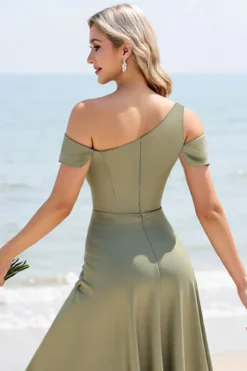 Azeitona Linha-A Ombro Frio Plissado Longos Vestidos de Damas de Honor com Fenda
