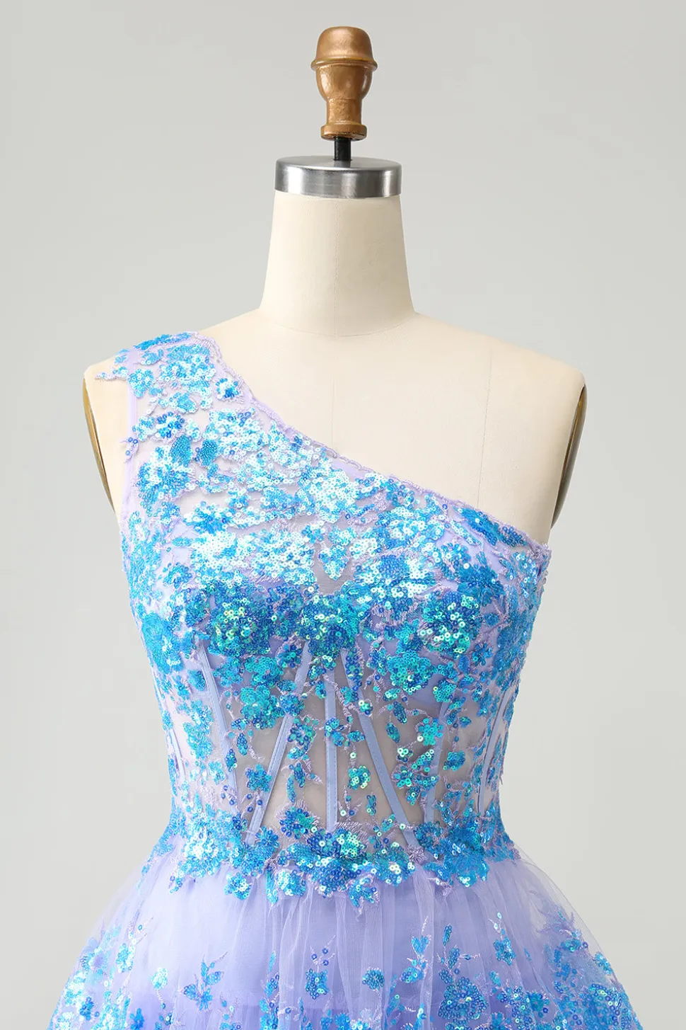 Azul Claro Brilhante A-Line Um Ombro Tiered Sequined Homecoming Dress