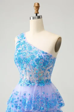 Azul Claro Brilhante A-Line Um Ombro Tiered Sequined Homecoming Dress