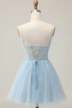 Azul claro Uma linha frisada curto Sequins Homecoming vestido com renda para trás