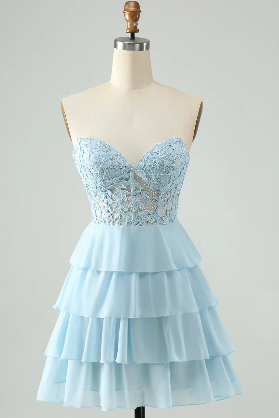 Azul Claro Uma Linha Querida Tiered Vestido Curto Homecoming com Apliques